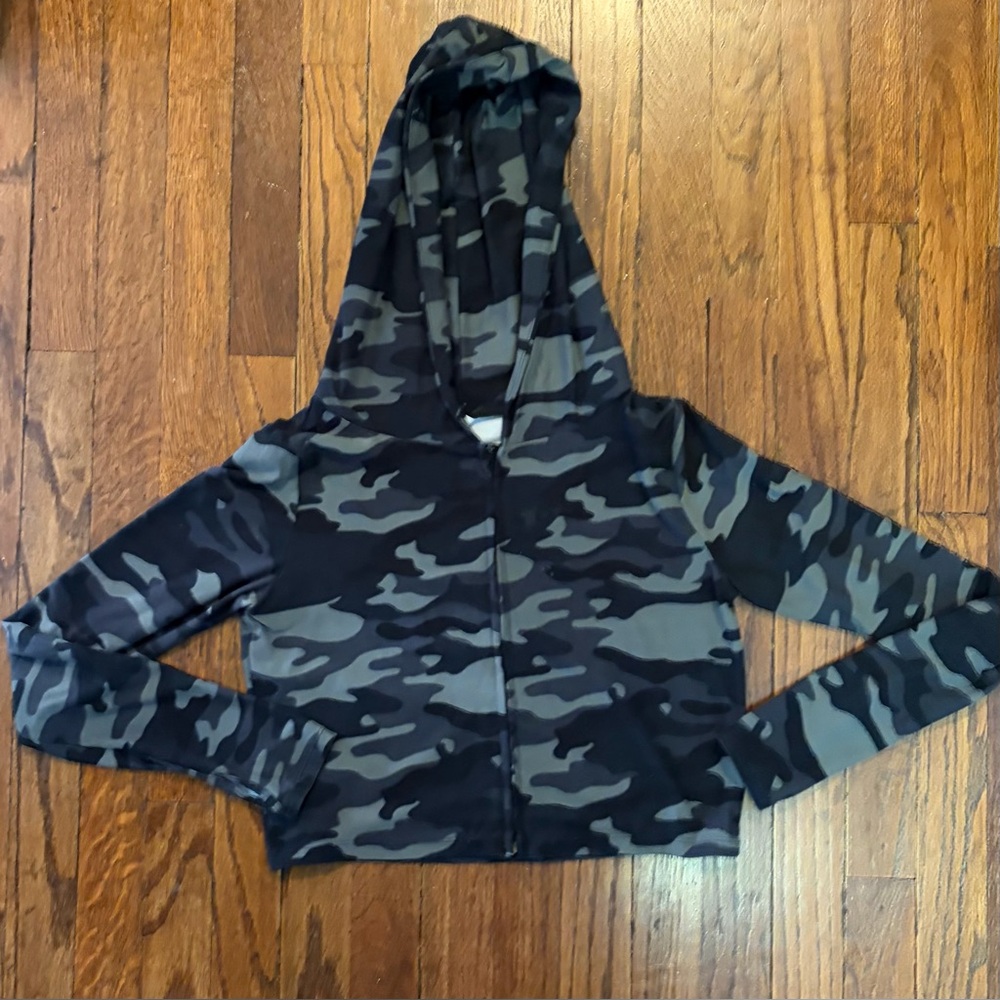 Suzette Camo Cropped Zip-Up Hoodie, Black & Gray, Size Small/Medium